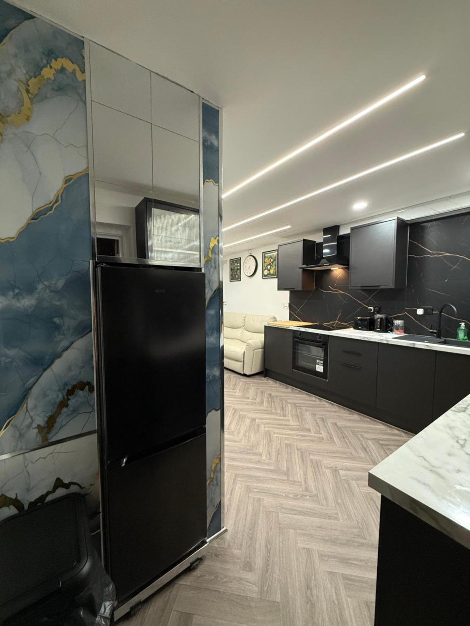 Birmingham City Centre- 9 Bed House With Free Parking エクステリア 写真