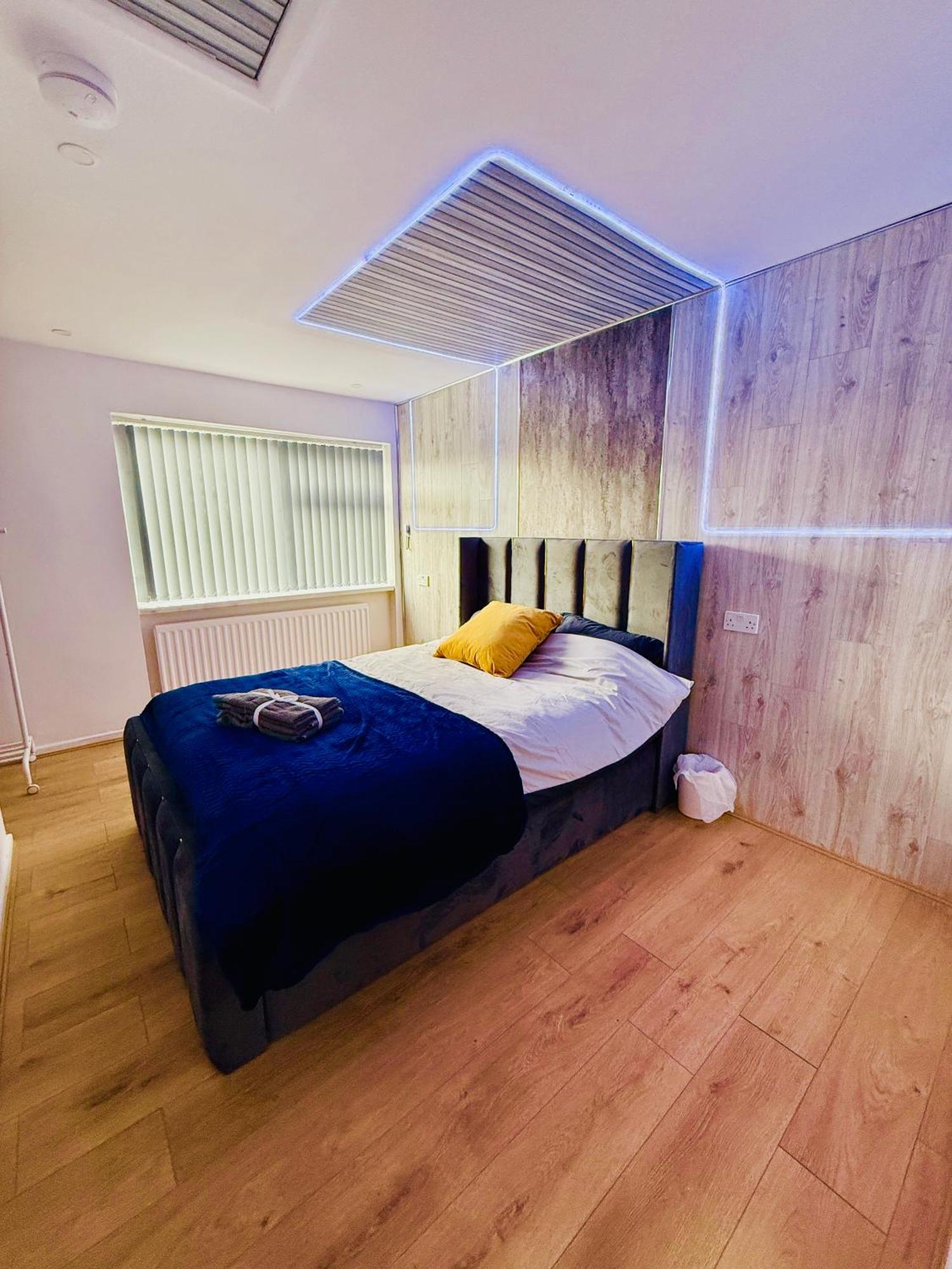 Birmingham City Centre- 9 Bed House With Free Parking エクステリア 写真